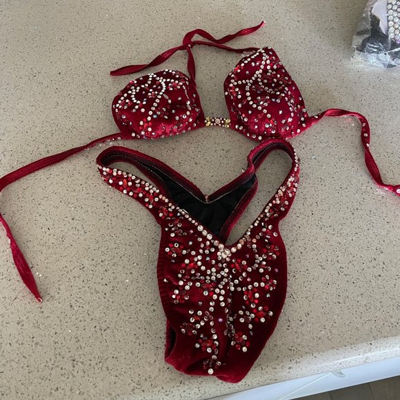 NPC Figure Suit - Red Velvet Fabric & Clear Crystals - C/D Cup & Size 4 Bottom - Picture 2 of 4